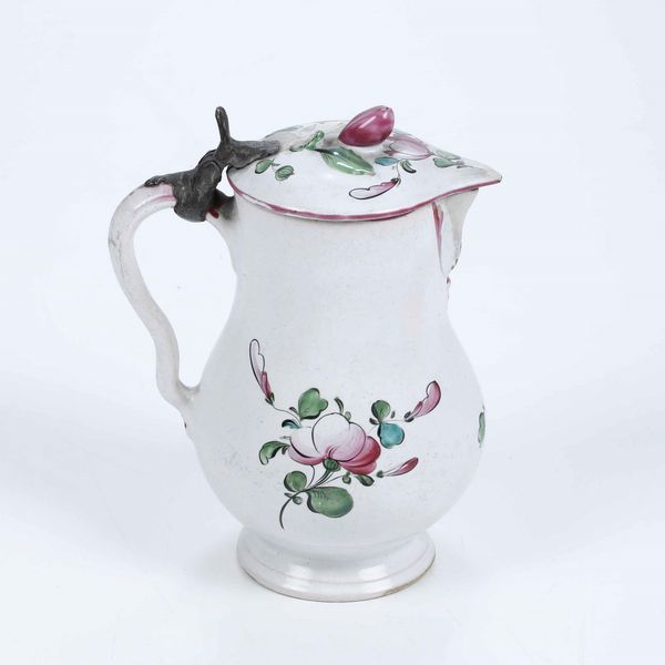 Lattiera con coperchio<BR>Francia dell'est, seconda met del XVIII secolo  - Asta Bacili da barbiere, bacinelle e fioriere in maiolica francese da collezione - Associazione Nazionale - Case d'Asta italiane