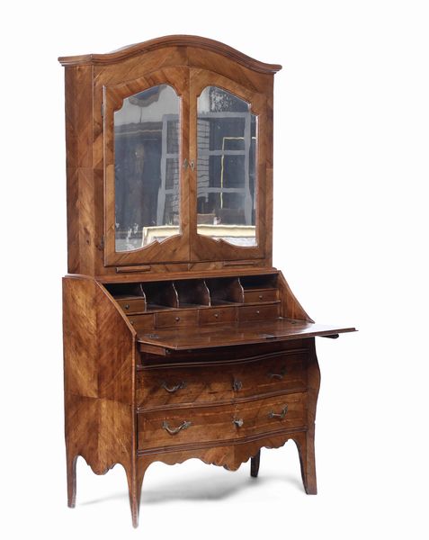 Trumeau lastronato in noce. XIX secolo  - Asta Antiquariato Settembre - Associazione Nazionale - Case d'Asta italiane