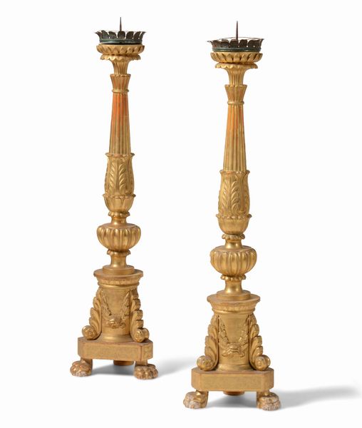 Coppia di reggicero in legno intagliato e dorato, XVIII-XIX secolo  - Asta Antiquariato Settembre - Associazione Nazionale - Case d'Asta italiane