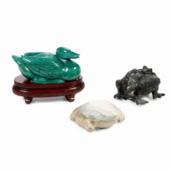 Due rane e una papera in malachite  - Asta Antiquariato Settembre - Associazione Nazionale - Case d'Asta italiane