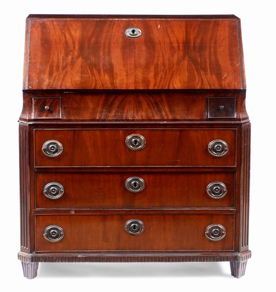 Bureau Giorgio III in mogano. Inghilterra XIX secolo  - Asta Antiquariato Settembre - Associazione Nazionale - Case d'Asta italiane