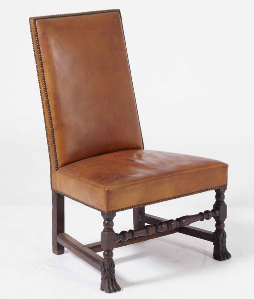 Poltrona a rocchetto in legno e pelle. XVII-XVIII secolo  - Asta Antiquariato Settembre - Associazione Nazionale - Case d'Asta italiane