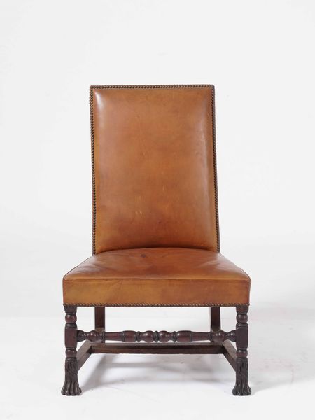 Poltrona a rocchetto in legno e pelle. XVII-XVIII secolo  - Asta Antiquariato Settembre - Associazione Nazionale - Case d'Asta italiane