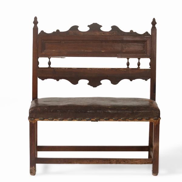 Panchetta con seduta in cuoio, XX secolo  - Asta Antiquariato Settembre - Associazione Nazionale - Case d'Asta italiane