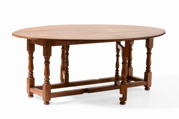 Tavolo a bandelle in rovere. XIX secolo  - Asta Antiquariato Settembre - Associazione Nazionale - Case d'Asta italiane