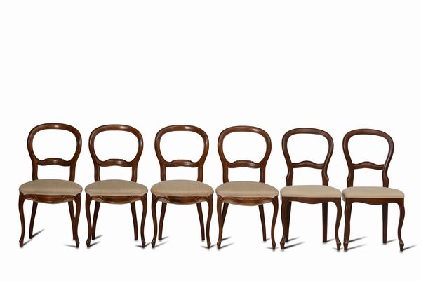 Tavolo rotondo allungabile con sei sedie, XIX secolo  - Asta Antiquariato Settembre - Associazione Nazionale - Case d'Asta italiane
