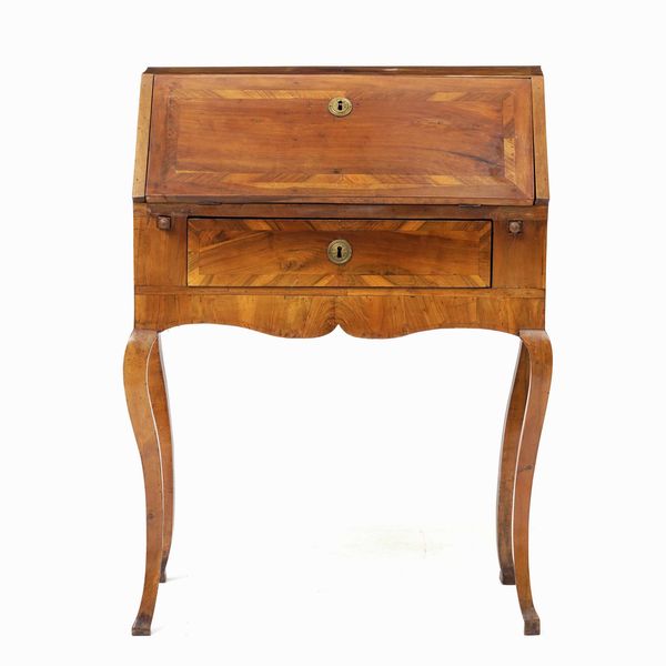 Ribalta in noce. XIX-XX secolo  - Asta Antiquariato Settembre - Associazione Nazionale - Case d'Asta italiane