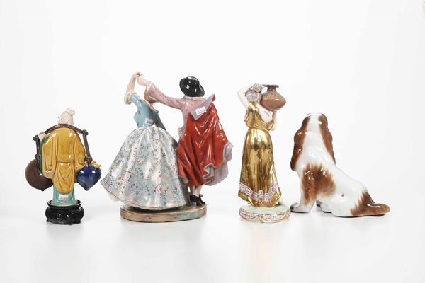 Lotto di quattro porcellane differenti  - Asta Antiquariato Settembre - Associazione Nazionale - Case d'Asta italiane