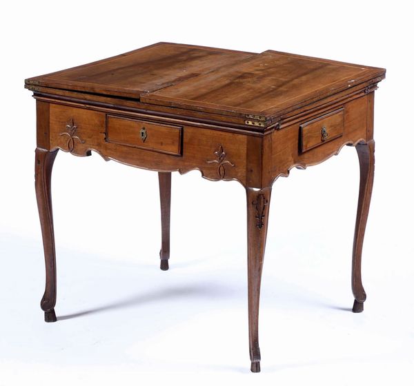 Tavolo a bandelle in noce, Francia XIX secolo  - Asta Antiquariato Settembre - Associazione Nazionale - Case d'Asta italiane