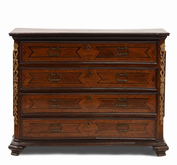 Cassettone lastronato e intarsiato. Lombardia, XVII secolo  - Asta Antiquariato Settembre - Associazione Nazionale - Case d'Asta italiane