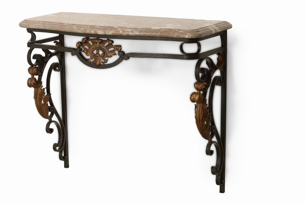 Coppia di consoles in ferro e metallo dorato, piano in marmo. Francia, Napoleone III  - Asta Antiquariato Settembre - Associazione Nazionale - Case d'Asta italiane