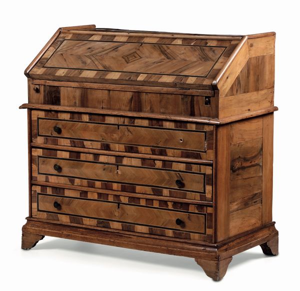 Ribalta impiallacciata in noce e radica di noce, XVIII-XIX secolo  - Asta Antiquariato Settembre - Associazione Nazionale - Case d'Asta italiane