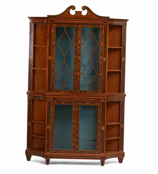 Vetrina a due corpi in satinwood. Inghilterra met� del XIX secolo  - Asta Antiquariato Settembre - Associazione Nazionale - Case d'Asta italiane