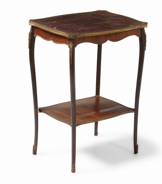 Piccolo tavolino appoggio, XIX-XX secolo  - Asta Antiquariato Settembre - Associazione Nazionale - Case d'Asta italiane