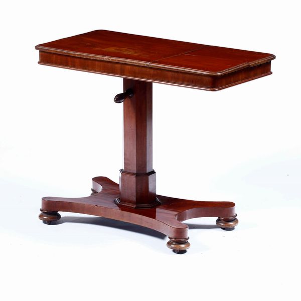 Tavolo leggio lastronato, XX secolo  - Asta Antiquariato Settembre - Associazione Nazionale - Case d'Asta italiane