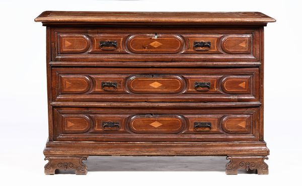 Cassettone a tre cassetti in legno massello, elementi antichi  - Asta Antiquariato Settembre - Associazione Nazionale - Case d'Asta italiane