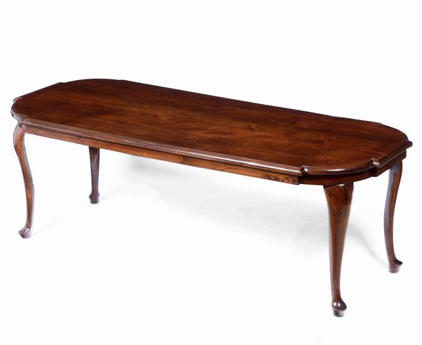 Tavolo da pranzo in noce in stile Luigi XV, XIX secolo  - Asta Antiquariato Settembre - Associazione Nazionale - Case d'Asta italiane