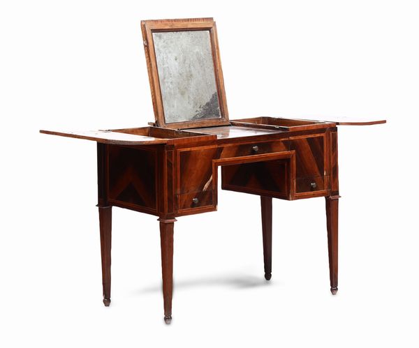 Toilette lastronata, fine XVIII secolo  - Asta Antiquariato Settembre - Associazione Nazionale - Case d'Asta italiane