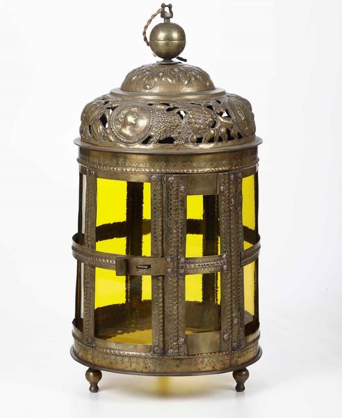 Lanterna in ottone. XIX secolo  - Asta Antiquariato Settembre - Associazione Nazionale - Case d'Asta italiane
