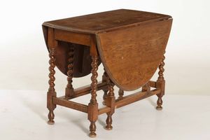 Tavolo a torchon con quattro sedie in legno, XIX secolo  - Asta Antiquariato Settembre - Associazione Nazionale - Case d'Asta italiane