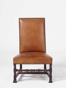 Poltrona a rocchetto in legno e pelle. XVII-XVIII secolo  - Asta Antiquariato Settembre - Associazione Nazionale - Case d'Asta italiane