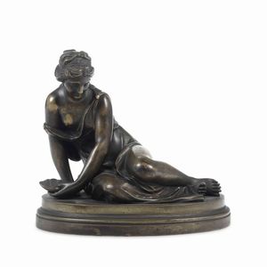 Donna con conchiglia in bronzo  - Asta Antiquariato Settembre - Associazione Nazionale - Case d'Asta italiane
