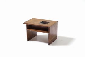 Tavolino con piano reclinabile celante vani, XX secolo  - Asta Antiquariato Settembre - Associazione Nazionale - Case d'Asta italiane