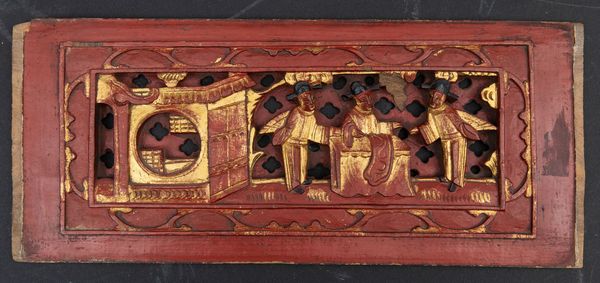 Lotto composto da cinque pannelli diversi scolpiti in legno laccato e dorato, Canton, Cina, Dinastia Qing, XIX secolo  - Asta Arte Orientale   - Associazione Nazionale - Case d'Asta italiane