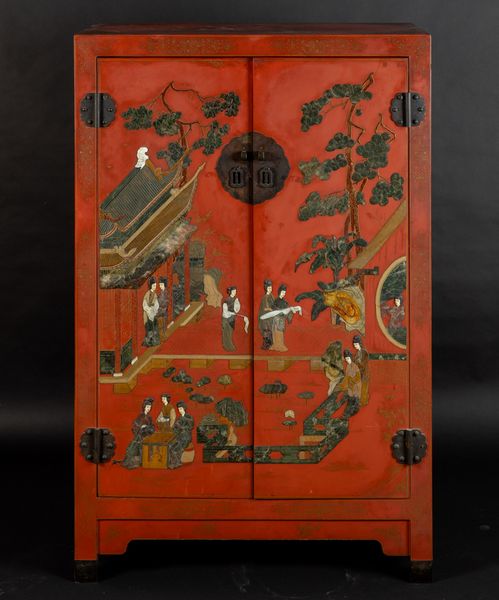 Cabinet a due ante in legno laccato con applicazioni in pietre dure e scene di vita comune, Cina, Dinastia Qing, XIX secolo  - Asta Arte Orientale   - Associazione Nazionale - Case d'Asta italiane