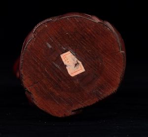 Figura in legno raffigurante Guanyin, Cina, XX secolo  - Asta Arte Orientale   - Associazione Nazionale - Case d'Asta italiane