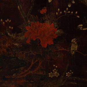 Cabinet basso in legno laccato con soggetti naturalistici e decori floreali lumeggiati in colo oro, Cina, Dinastia Qing, XIX secolo  - Asta Arte Orientale   - Associazione Nazionale - Case d'Asta italiane