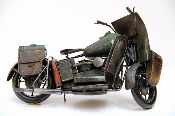 BERNARD AUBERTIN : Moto brle  - Asta Asta a Tempo | Solo Online - Associazione Nazionale - Case d'Asta italiane