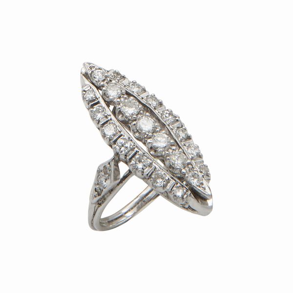 Anello a losanga con diamanti  - Asta Gioielli, Orologi e Argenti - Associazione Nazionale - Case d'Asta italiane