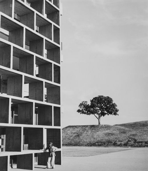 Lucien Hervé : Haute Cour  - Asta Fotografia - Associazione Nazionale - Case d'Asta italiane