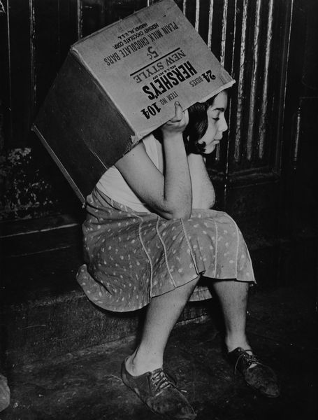 WEEGEE : Girl with Hershey's box  - Asta Fotografia - Associazione Nazionale - Case d'Asta italiane