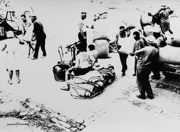 Mario Giacomelli : La buona terra  - Asta Fotografia - Associazione Nazionale - Case d'Asta italiane