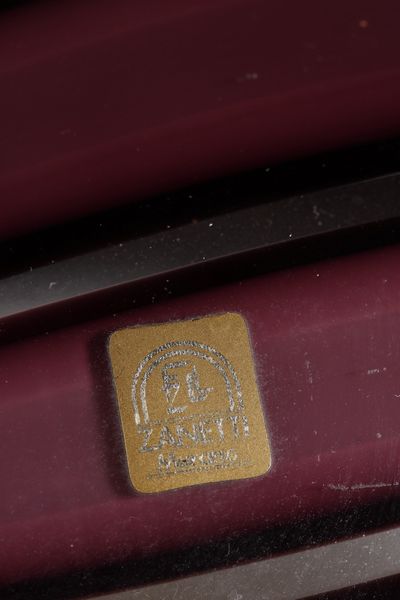 VETRERIA ZANETTI MURANO : Anatra in vetro lattimo con incalmo a fasce ametista  - Asta Asta 376 | VETRI DI MURANO E DEL XX SECOLO E CERAMICHE - VETRI DI MURANO E FRANCESI, CERAMICHE Virtuale - Associazione Nazionale - Case d'Asta italiane