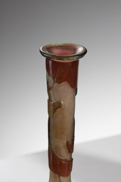 GALL� : Gruppo di tre vasetti soliflore con base a bulbo in vetro doppio, decoro floreale inciso finemente ad acido  - Asta Asta 376 | VETRI DI MURANO E DEL XX SECOLO E CERAMICHE - VETRI DI MURANO E FRANCESI, CERAMICHE Virtuale - Associazione Nazionale - Case d'Asta italiane