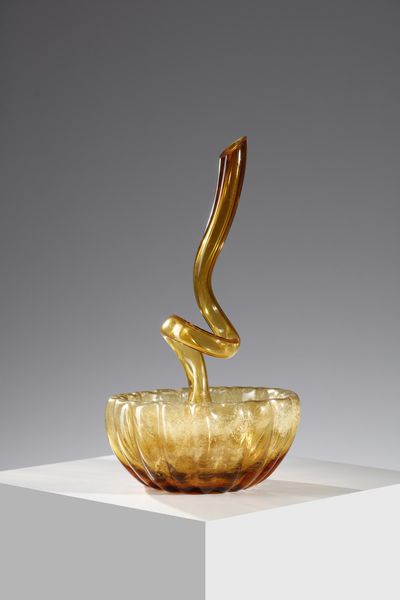 MANIFATTURA ITALIANA : Vaso in vetro trasparente giallo  - Asta Asta 376 | VETRI DI MURANO E DEL XX SECOLO E CERAMICHE - VETRI DI MURANO E FRANCESI, CERAMICHE Virtuale - Associazione Nazionale - Case d'Asta italiane