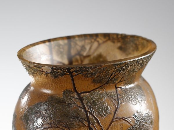 LEGRAS : Vaso in vetro smaltato, decorato con paesaggio lacustre  - Asta Asta 376 | VETRI DI MURANO E DEL XX SECOLO E CERAMICHE - VETRI DI MURANO E FRANCESI, CERAMICHE Virtuale - Associazione Nazionale - Case d'Asta italiane