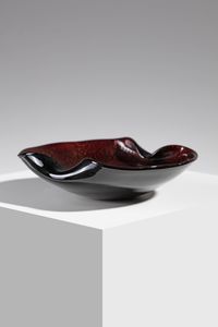 SEGUSO VETRI D'ARTE : Svuotatasche in vetro rosso decorato con foglia argento  - Asta Asta 376 | VETRI DI MURANO E DEL XX SECOLO E CERAMICHE - VETRI DI MURANO E FRANCESI, CERAMICHE Virtuale - Associazione Nazionale - Case d'Asta italiane