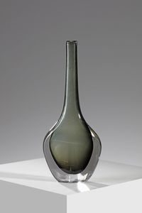 LANDBERG NILS (1907 - 1991) - Vaso in vetro trasparente sommerso  grigio a sezione schiacciata per Orrefors