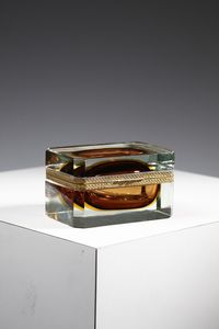 MANDRUZZATO ALESSANDRO : Scatola in vetro trasparente sommersa in bruno e aranciato  - Asta Asta 376 | VETRI DI MURANO E DEL XX SECOLO E CERAMICHE - VETRI DI MURANO E FRANCESI, CERAMICHE Virtuale - Associazione Nazionale - Case d'Asta italiane