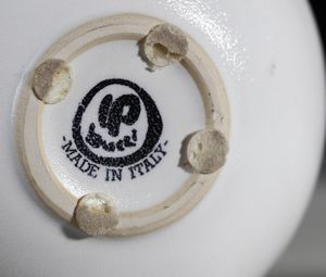 BUCCI FRANCO  (1933 - 2002) : Coppia di scatole per La Bottega  - Asta Asta 376 | VETRI DI MURANO E DEL XX SECOLO E CERAMICHE - VETRI DI MURANO E FRANCESI, CERAMICHE Virtuale - Associazione Nazionale - Case d'Asta italiane