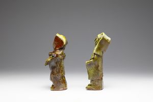 PULLI CLAUDIO (1892 - 1976) : Coppia di statuine  - Asta Asta 376 | VETRI DI MURANO E DEL XX SECOLO E CERAMICHE - VETRI DI MURANO E FRANCESI, CERAMICHE Virtuale - Associazione Nazionale - Case d'Asta italiane