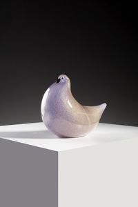 BAROVIER & TOSO : Colomba in vetro ametista decorato con foglia oro  - Asta Asta 376 | VETRI DI MURANO E DEL XX SECOLO E CERAMICHE - VETRI DI MURANO E FRANCESI, CERAMICHE Virtuale - Associazione Nazionale - Case d'Asta italiane