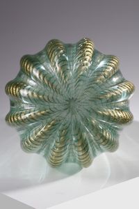 BAROVIER ERCOLE (1889 - 1974) : Vaso in vetro verde della serie Cordonato oro  - Asta Asta 376 | VETRI DI MURANO E DEL XX SECOLO E CERAMICHE - VETRI DI MURANO E FRANCESI, CERAMICHE Virtuale - Associazione Nazionale - Case d'Asta italiane