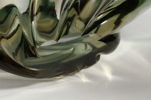 MANIFATTURA MURANESE : Centrotavola trasparente sfumato in verde  - Asta Asta 376 | VETRI DI MURANO E DEL XX SECOLO E CERAMICHE - VETRI DI MURANO E FRANCESI, CERAMICHE Virtuale - Associazione Nazionale - Case d'Asta italiane