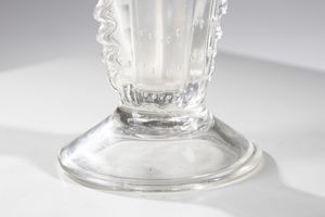 MANIFATTURA MURANESE : Vaso in vetro trasparente sfumato blu  - Asta Asta 376 | VETRI DI MURANO E DEL XX SECOLO E CERAMICHE - VETRI DI MURANO E FRANCESI, CERAMICHE Virtuale - Associazione Nazionale - Case d'Asta italiane