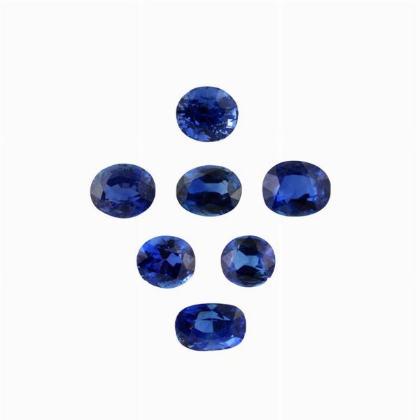 LOTTO DI SETTE ZAFFIRI  - Asta Gioielli Importanti - Associazione Nazionale - Case d'Asta italiane